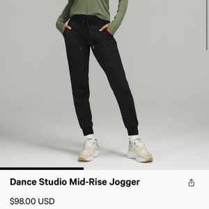 Lululemon dance studio MR jogger size 6